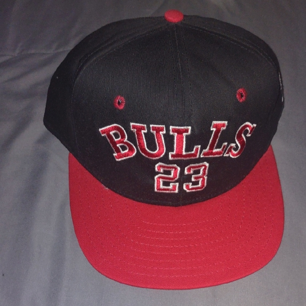 Vintage AJD Adults Size Michael Jordan Chicago Bulls 23 Snapback Hat Cap USA